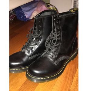 1460 Smooth Doc Martens